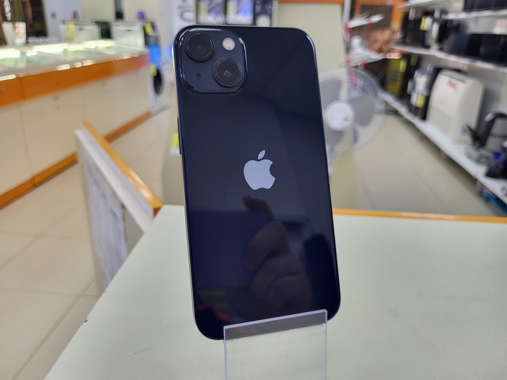 Смартфон Apple iPhone 13 128Gb