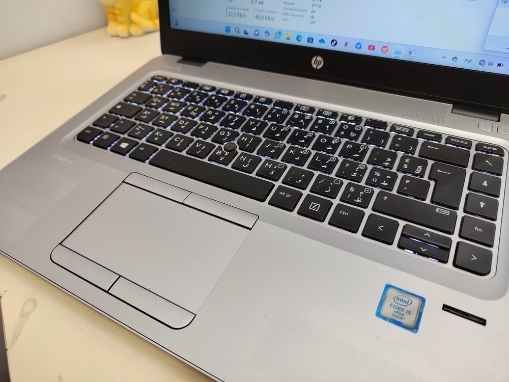 Ноутбук HP; Core i5-6300U, Intel HD Graphics 520, 8 Гб, 512 GB, Нет