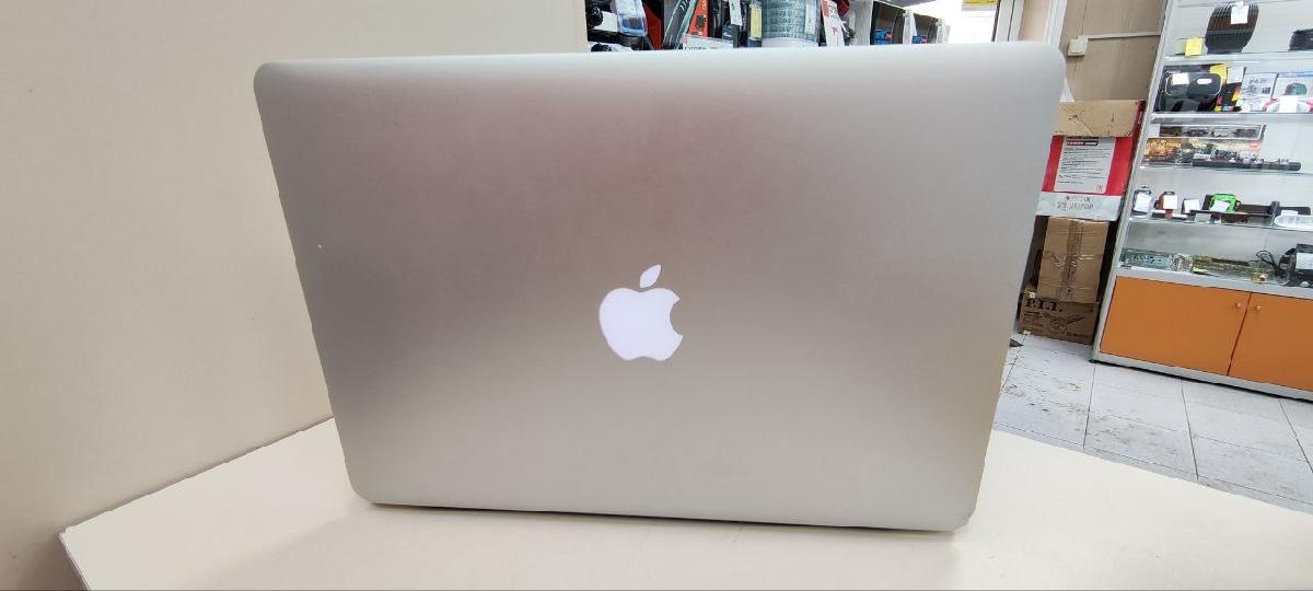 Ноутбук Apple MacBookAir i5-13 дюймов(2017) A1466