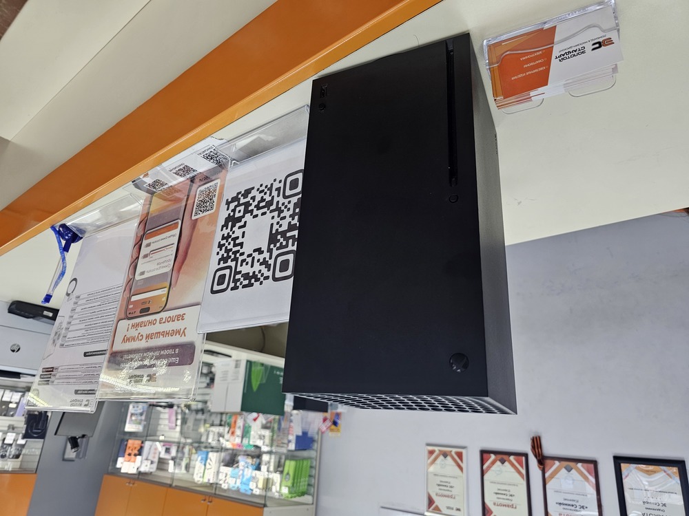 Игровая приставка Xbox Series X 1Tb