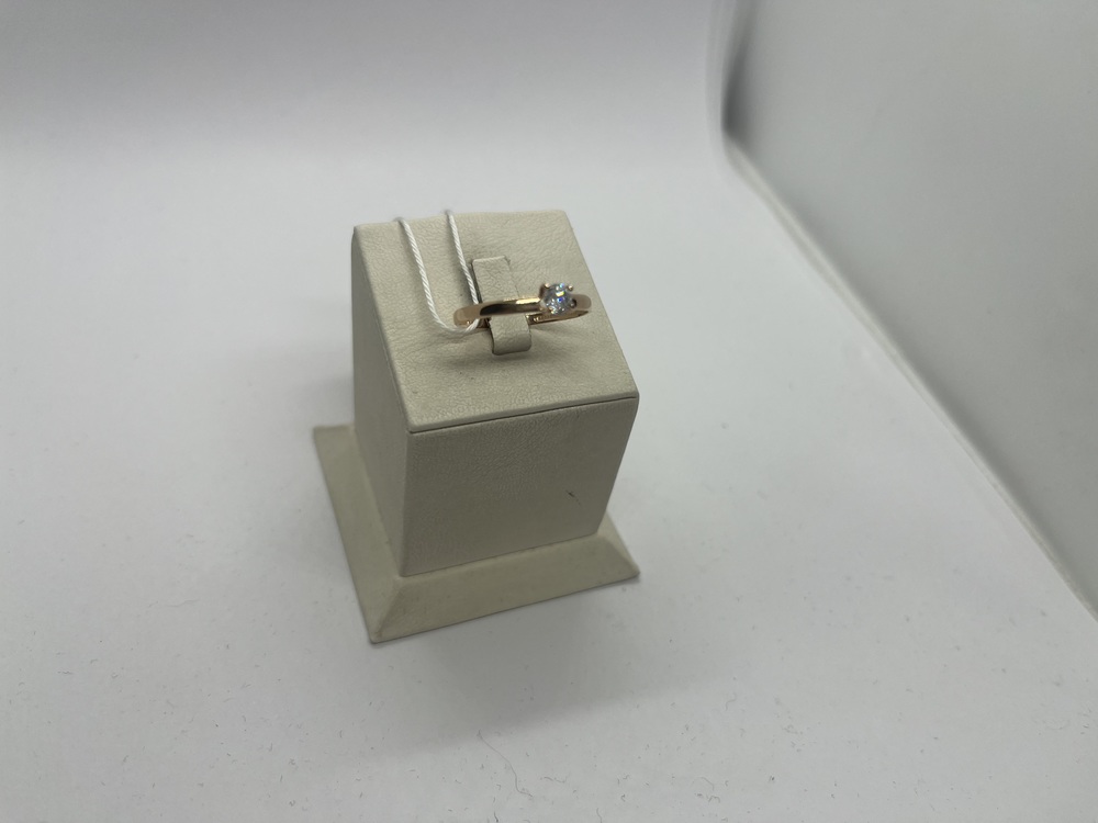 КОЛКМ585 КОЛЬЦО С КАМНЕМ (Au 585)