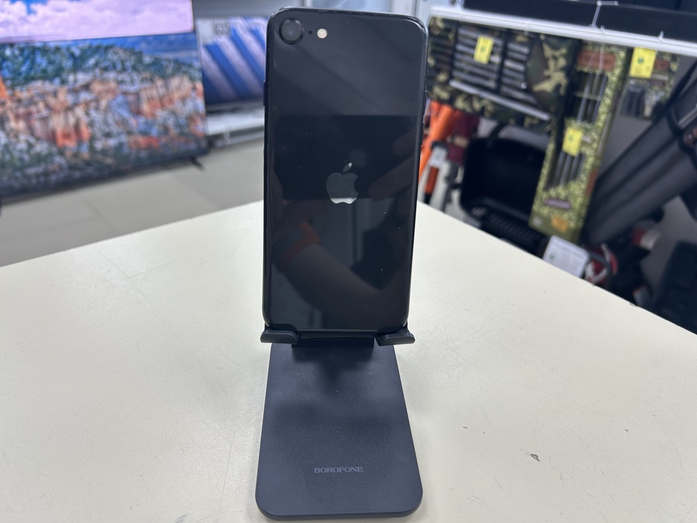 Смартфон Apple iPhone SE 2020 64Gb