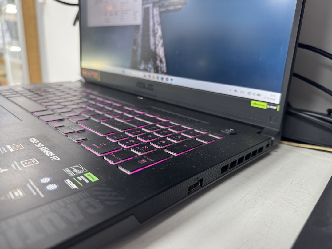 Ноутбук ASUS; 210H, RTX 4050, 16 Гб, 512 GB, Нет