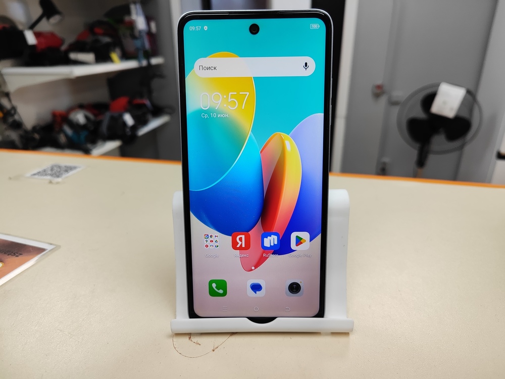 Смартфон Tecno Spark Go 2024 3/64