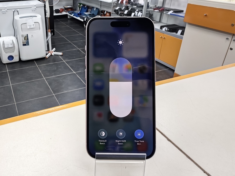 Смартфон Apple Iphone 15 128Gb