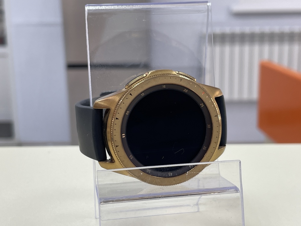 Смарт-часы Samsung Galaxy Watch