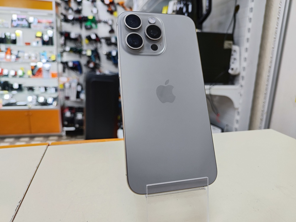 Смартфон Apple iPhone 15 Pro Max 256Gb