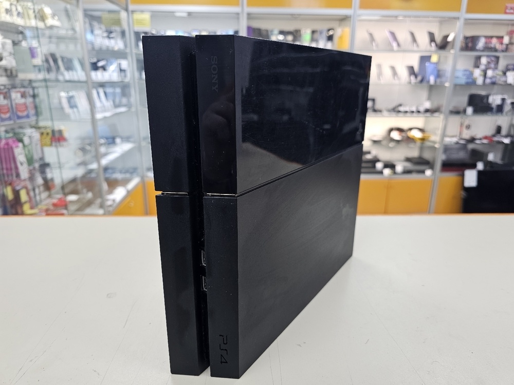 Игровая приставка PlayStation 4 FAT 500GB