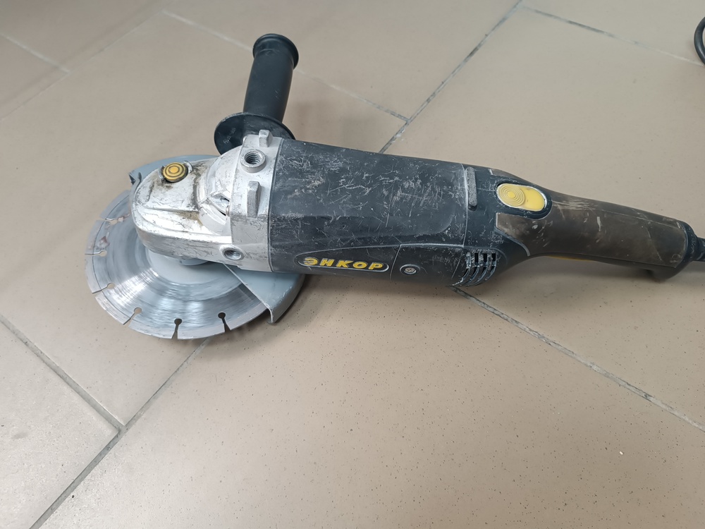 УШМ (Болгарки) Энкор УШМ-1800/180Э.