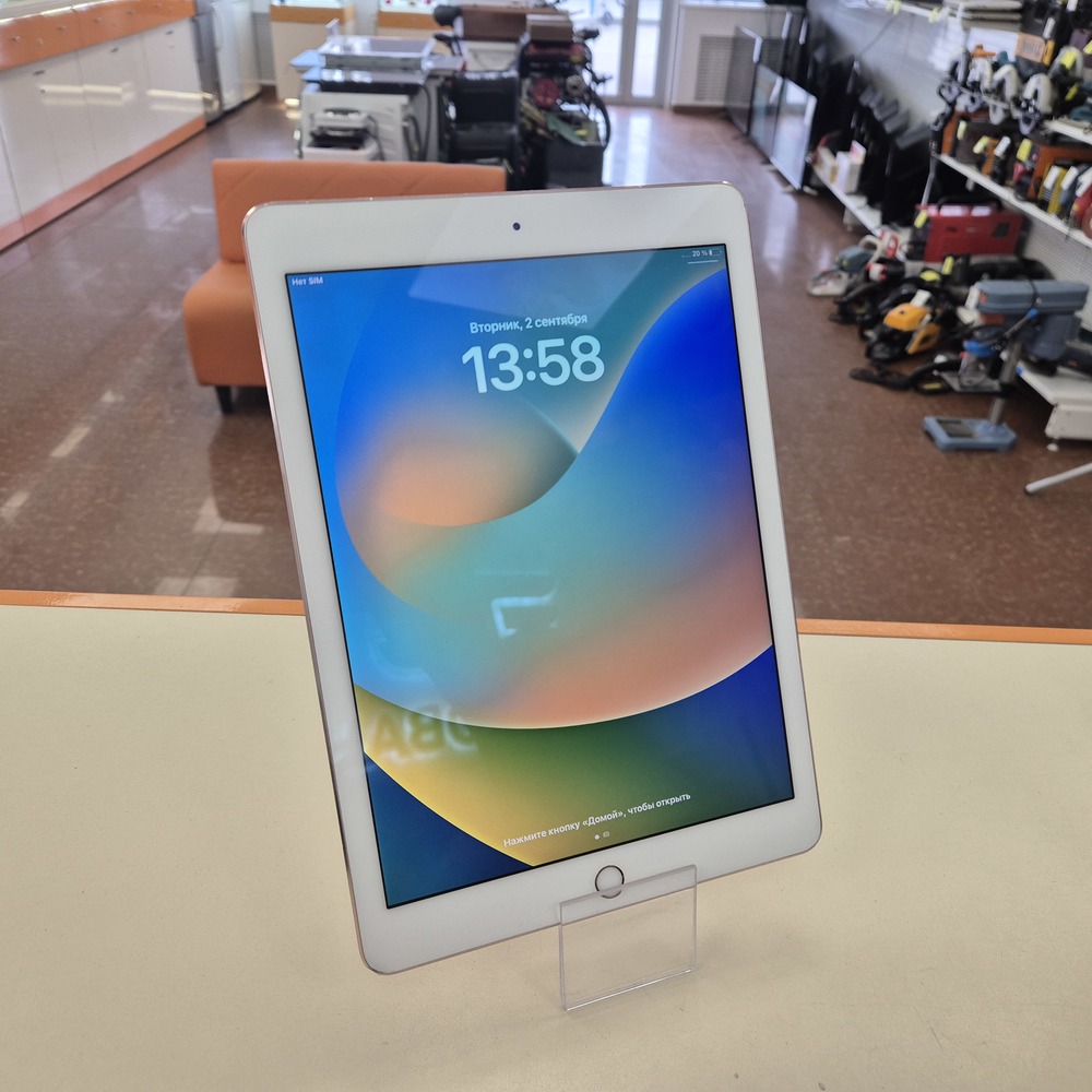 Планшет Apple iPad Pro 9,7 A1674  (Wi-Fi + Cellular)