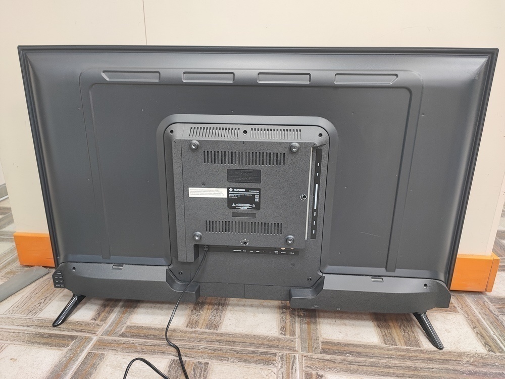 LED Телевизор Telefunken TF-LED43S05T2S