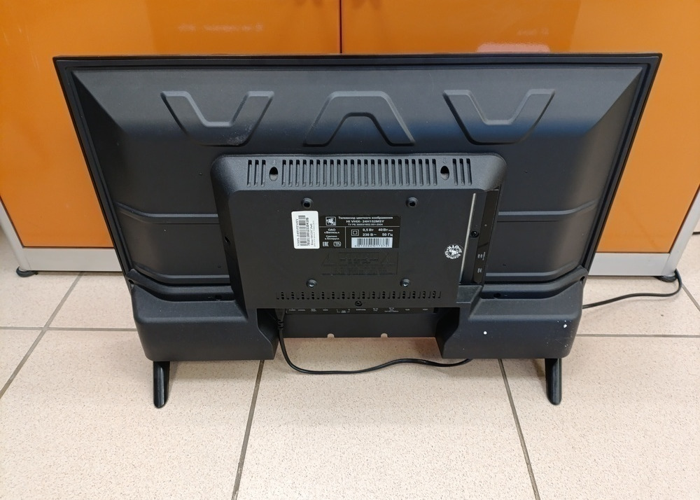 LED Телевизор HI VHIX-24H152MSY