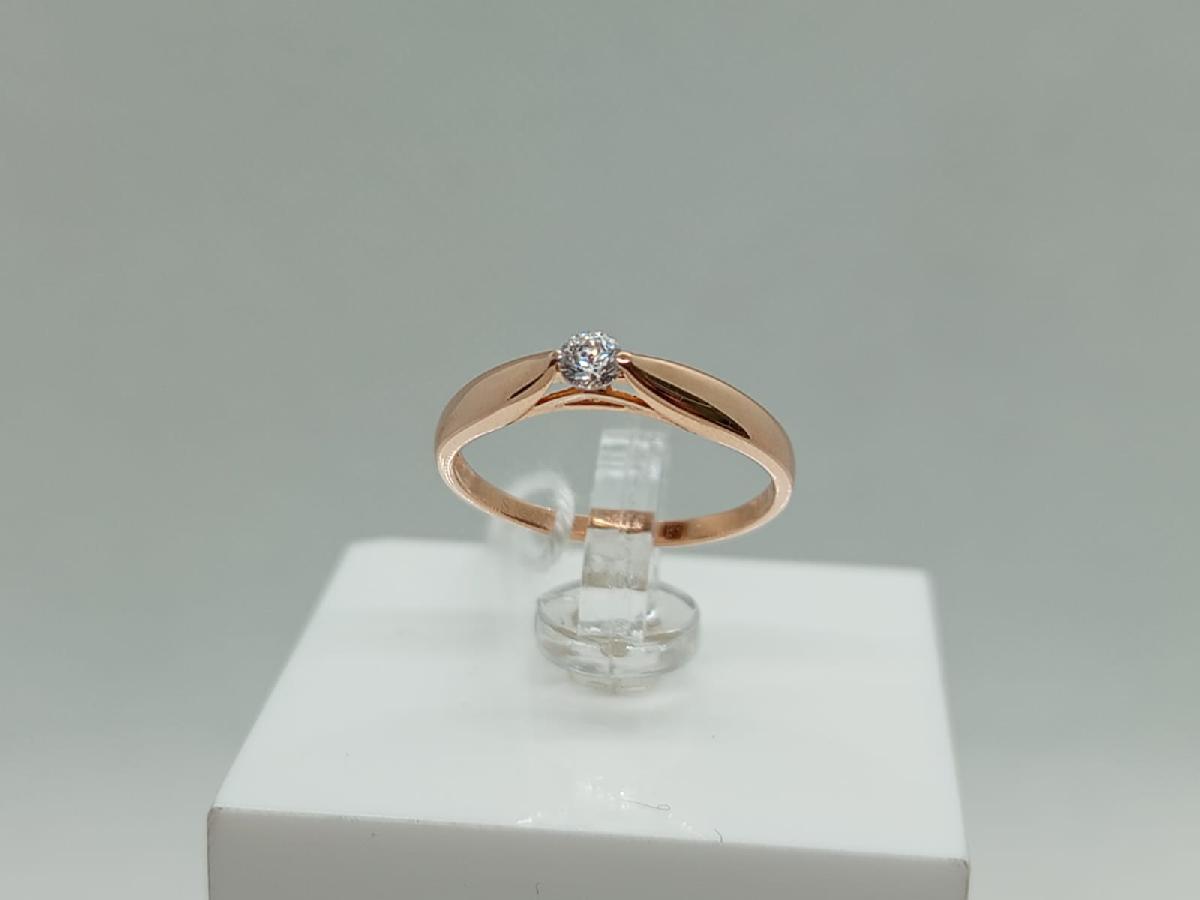 КОЛКМ585 КОЛЬЦО С КАМНЕМ (Au 585)