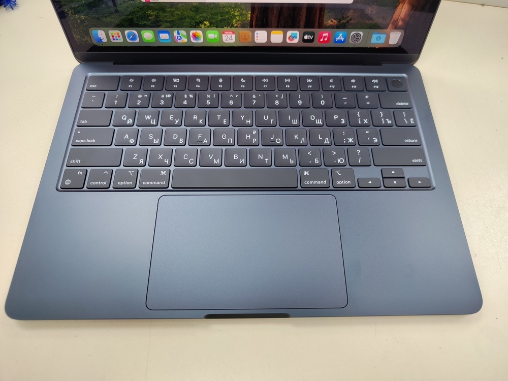 Ноутбук Apple MacBookAir 13 дюймов M2 A2681 (2022)