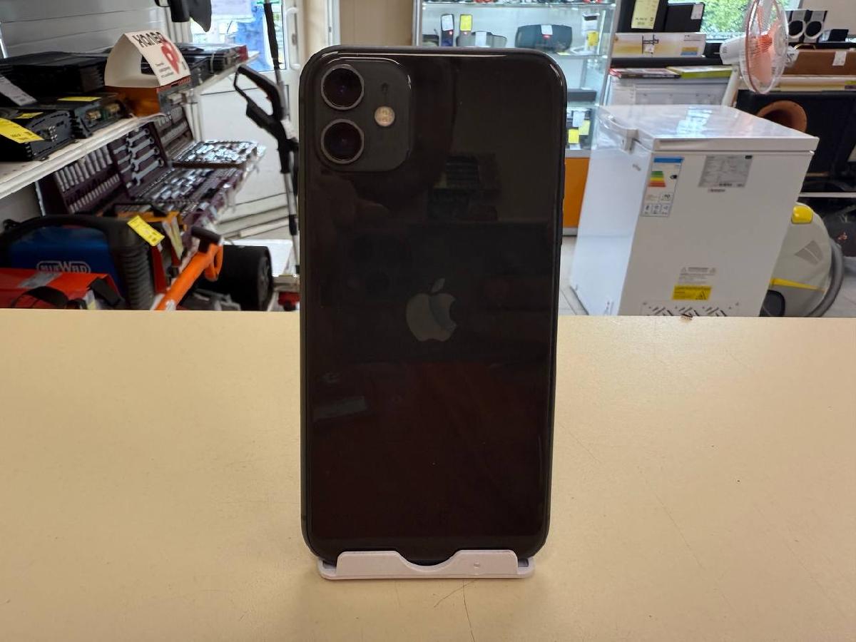 Смартфон Apple iPhone 11 64Gb