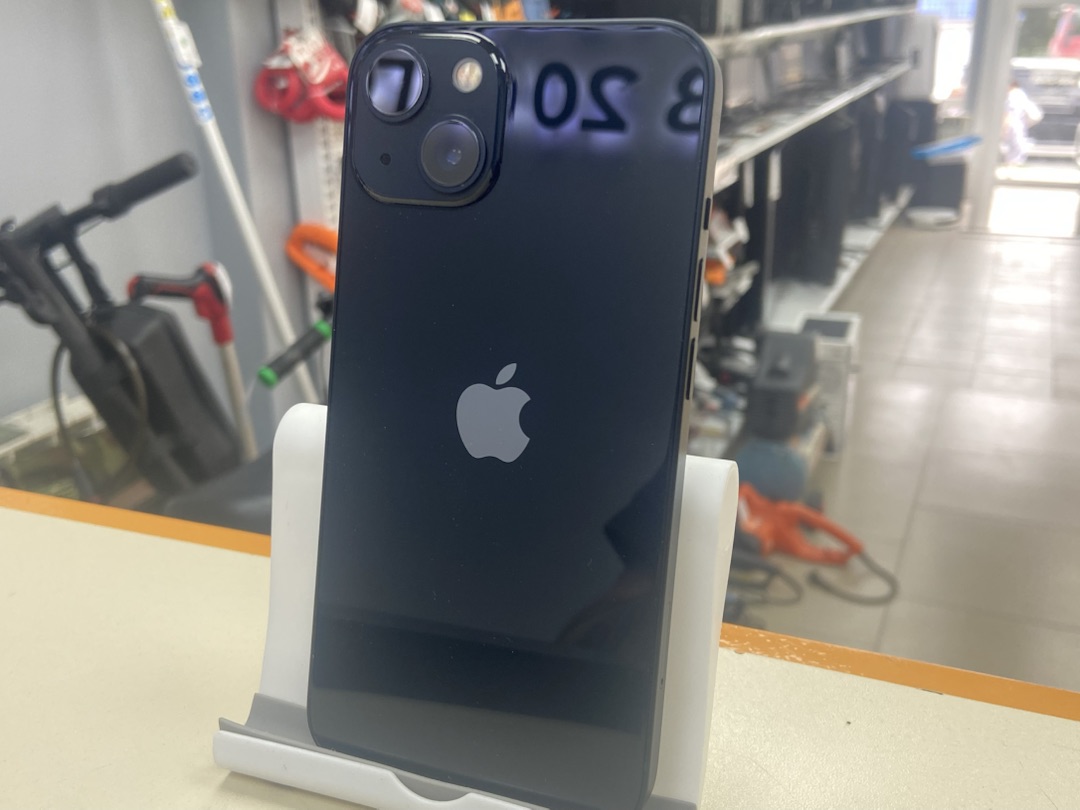 Смартфон Apple iPhone 13 128Gb