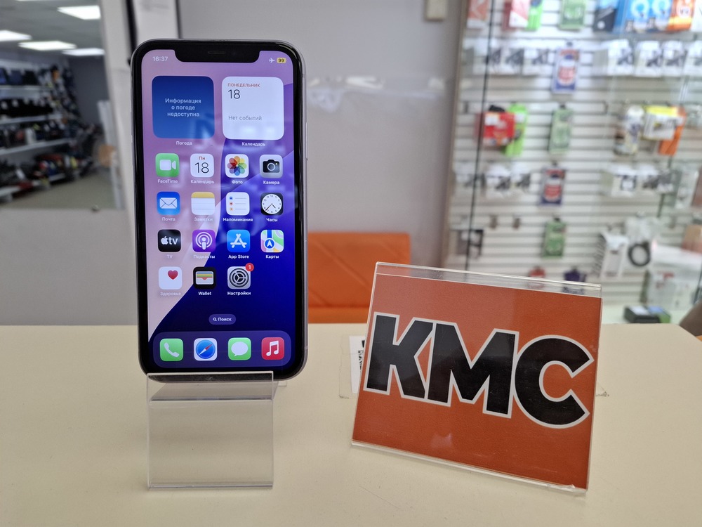 Смартфон Apple iPhone 11 64Gb