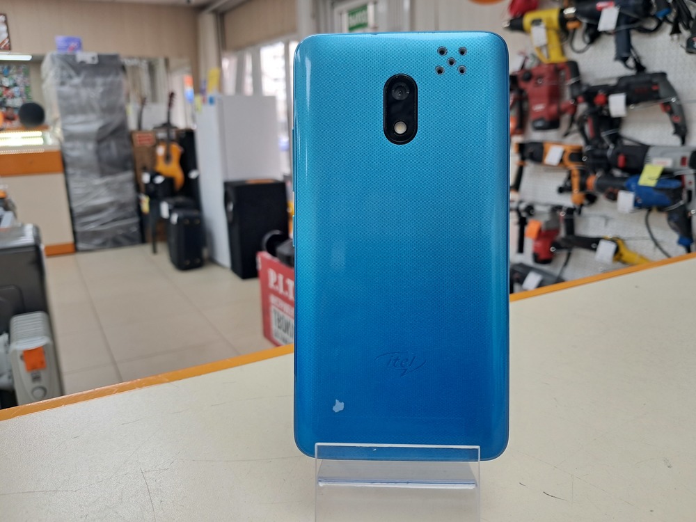 Смартфон Itel A16 Plus