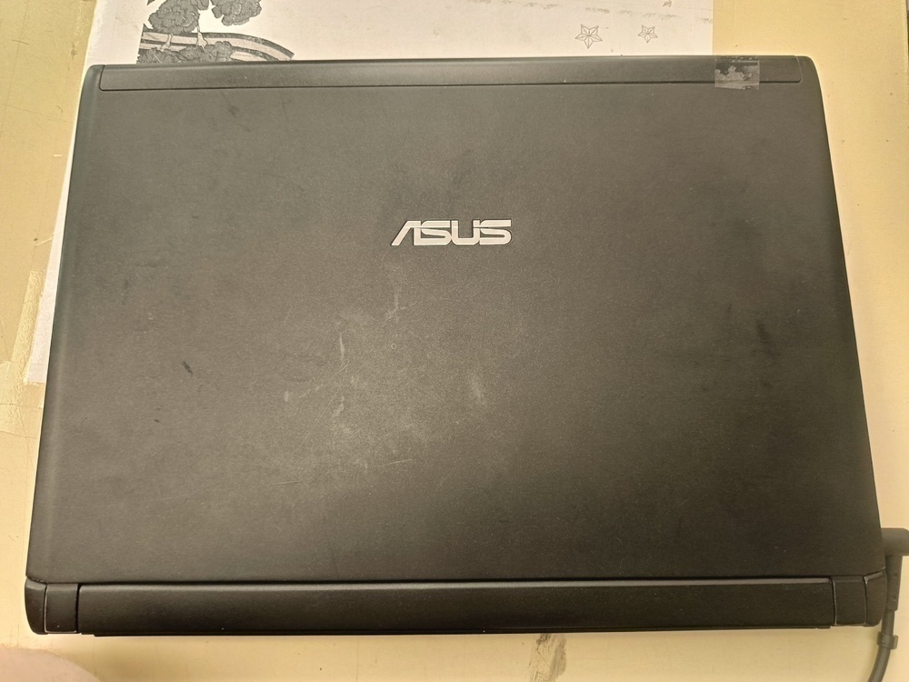 Ноутбук ASUS U36S; Core i5-2450M, GeForce 610M, 12 Гб, Нет, 500 Гб
