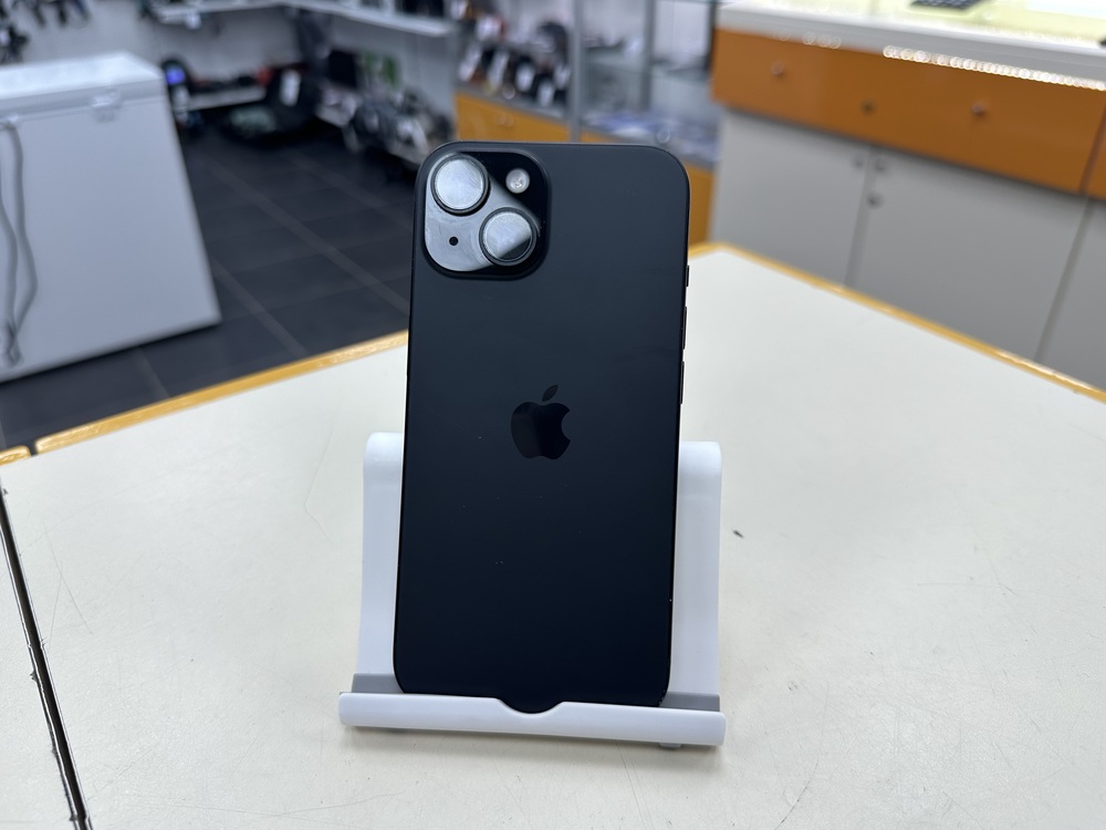 Смартфон Apple Iphone 15 128Gb
