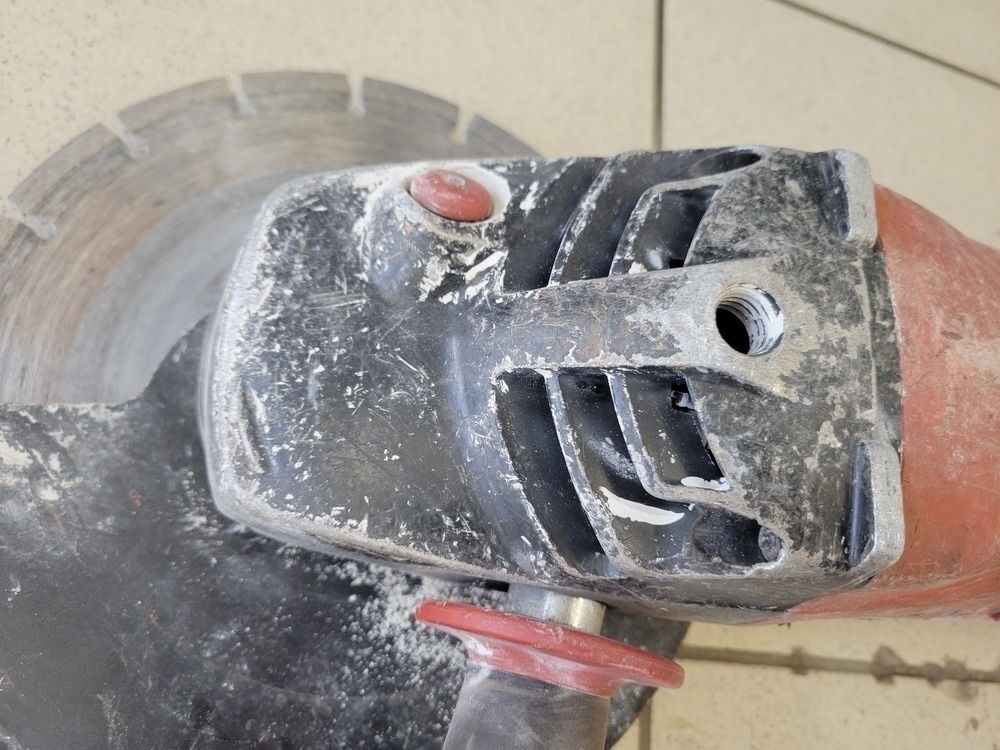 УШМ (Болгарки) Hilti DAG-230D;