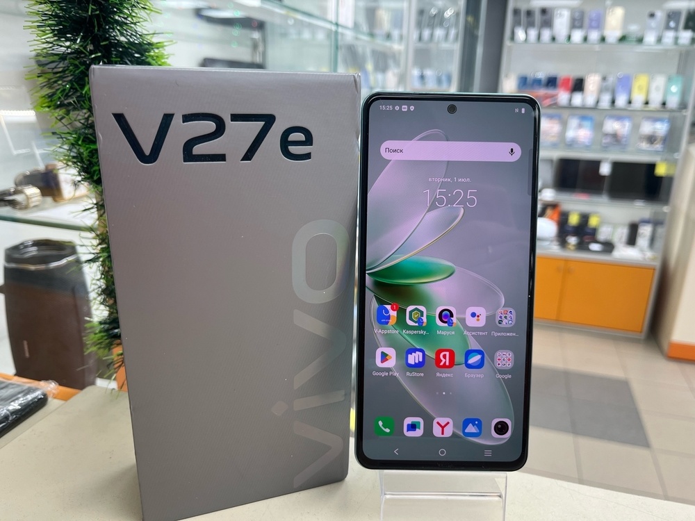 Смартфон Vivo V27e 8/128