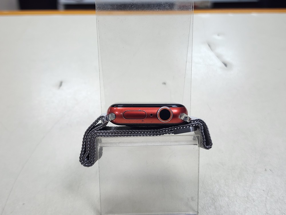 Смарт-часы Apple Watch Series 6 40mm