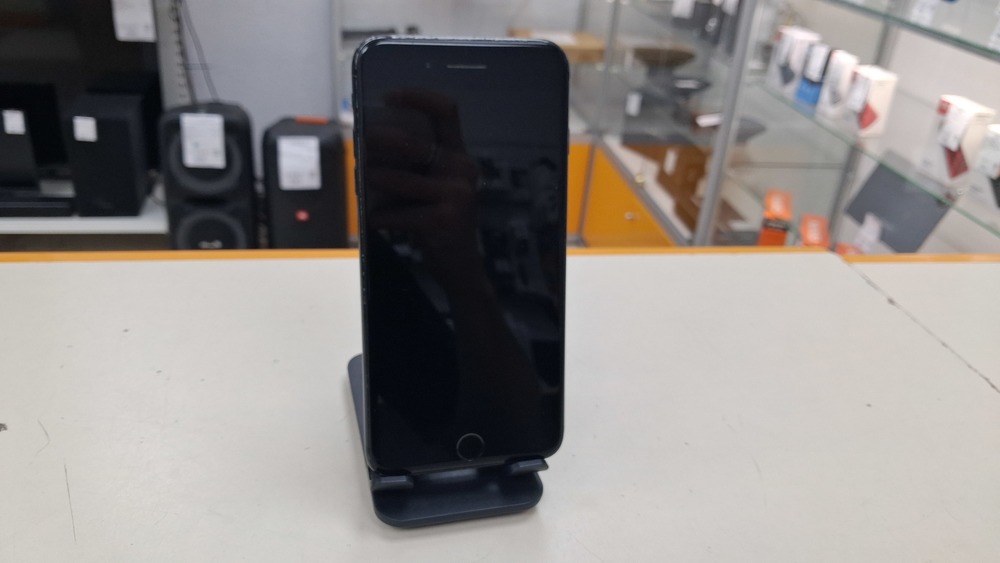 Смартфон Apple iPhone 7 Plus 128Gb