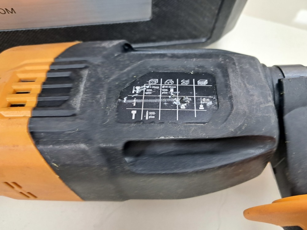 Перфоратор Deko DKH850W