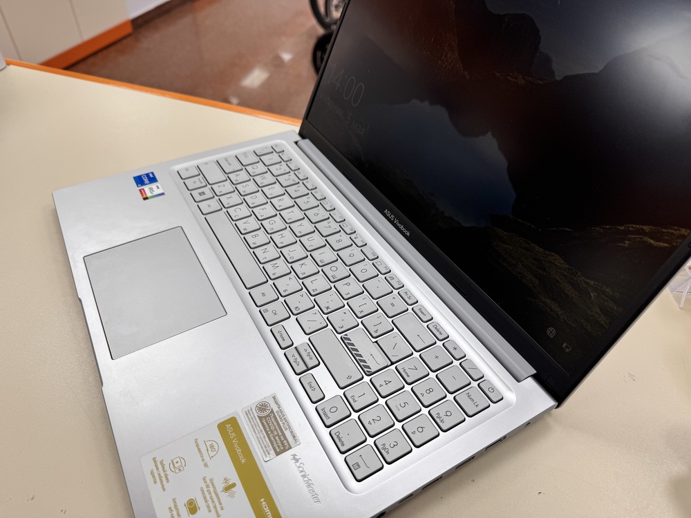 Ноутбук ASUS x1502v; I5-13420H, Intel UHD Graphics, 16 Гб, 500 Гб, Нет