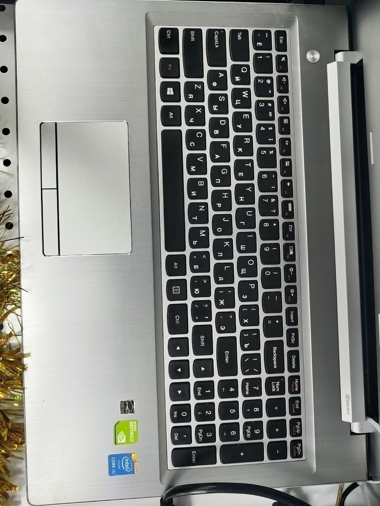 Ноутбук Lenovo Z50-70; Core i5-4210U, GeForce 840M, 8 Гб, 120 Гб, Нет