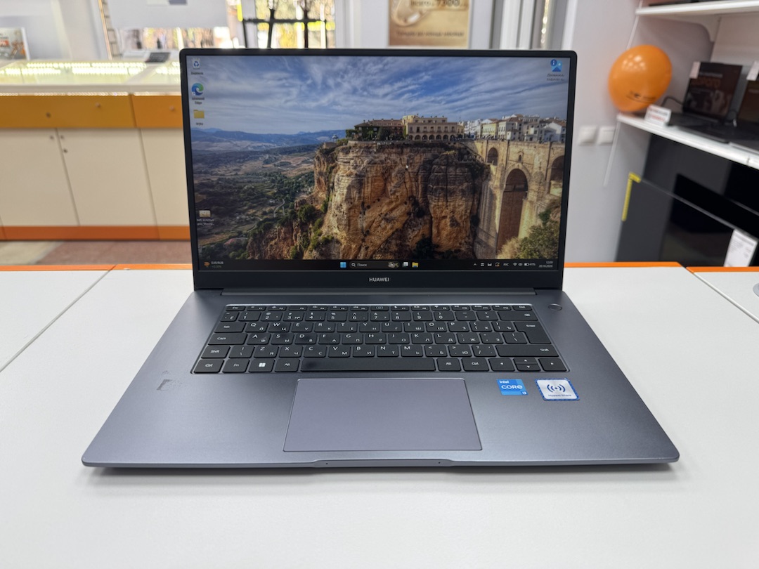 Ноутбук Huawei; Core I3-1115G4, Intel UHD Graphics, 8 Гб, 256 Гб, Нет