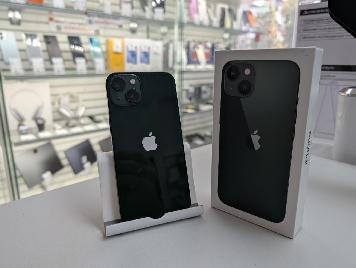 Смартфон Apple iPhone 13 256Gb