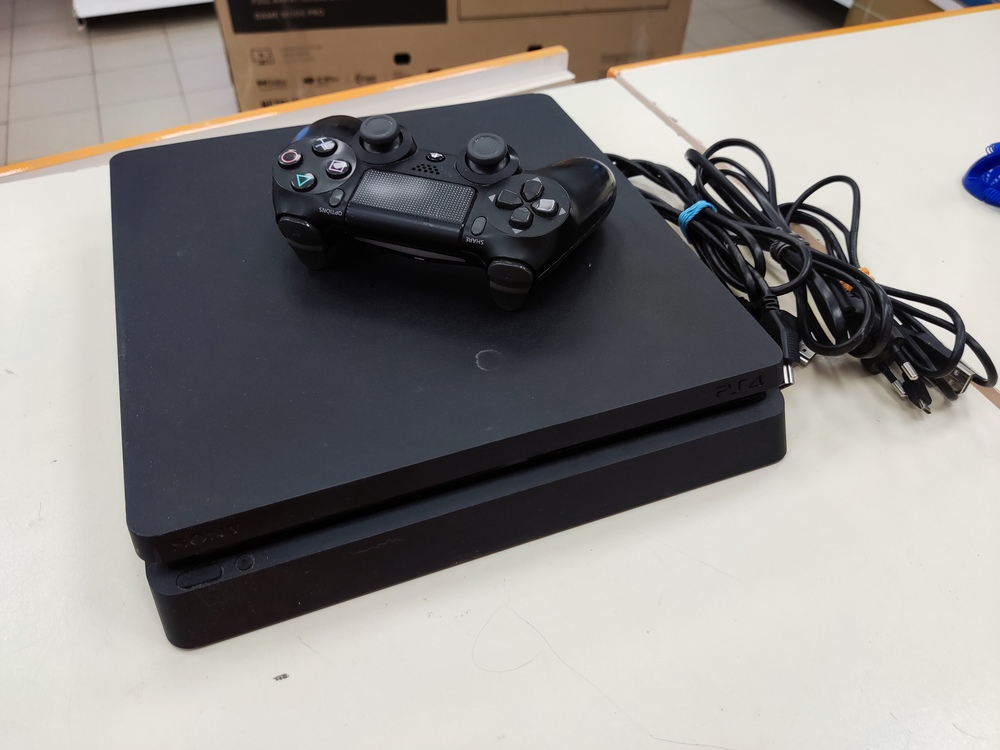 Игровая приставка PlayStation 4 Slim 1Tb