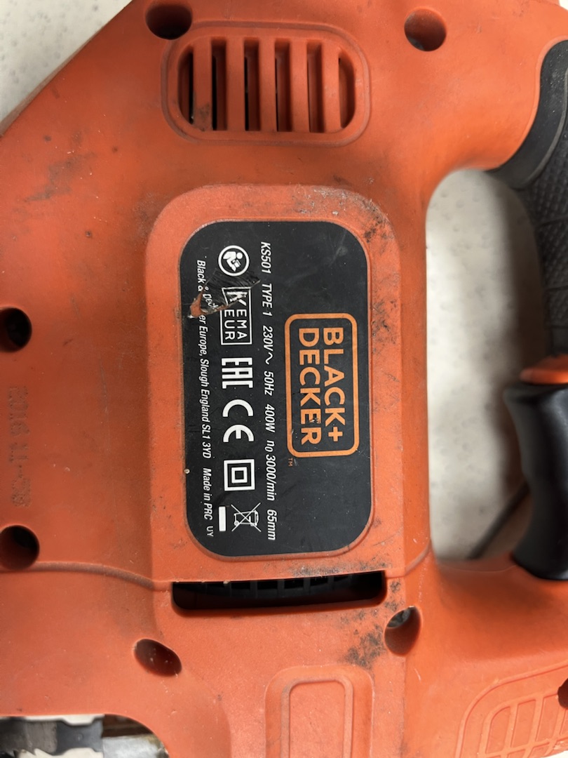 Лобзик Black & Decker KS500