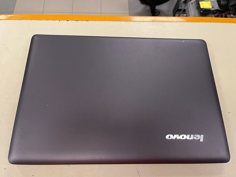 Ноутбук Lenovo U310; Core i5-3317U, Нет, 4 Гб, 32 Гб, 500 Гб