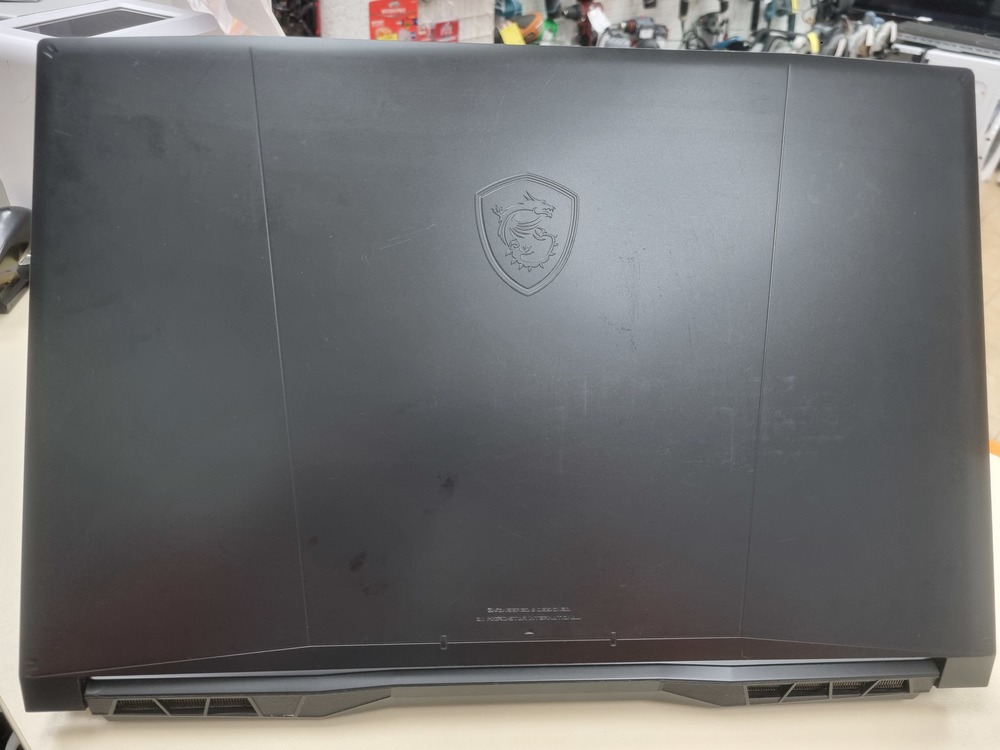 Ноутбук MSI KATANA 17 B12U; Core I5-12450H, GeForce RTX 3050, 8 Гб, 512 GB, Нет