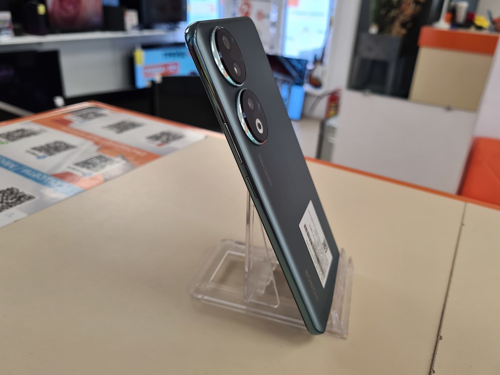 Смартфон Honor 90 8/256