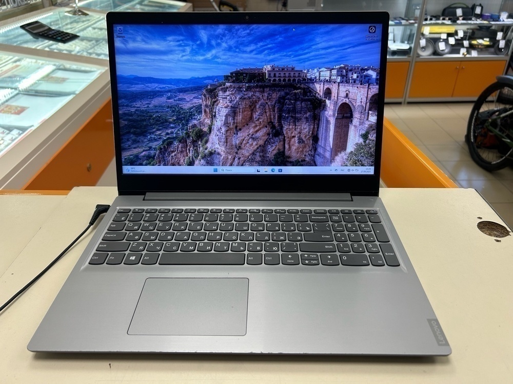 Ноутбук Lenovo ideapad 330; A6-9225, Radeon R4 series, 8 Гб, 120 Гб, Нет