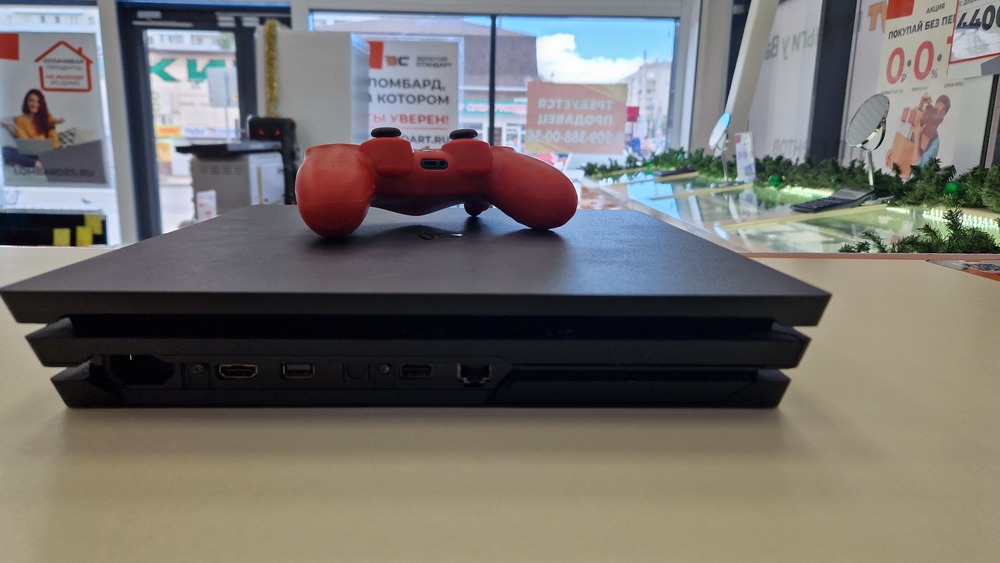 Игровая приставка PlayStation 4 Pro 1Tb
