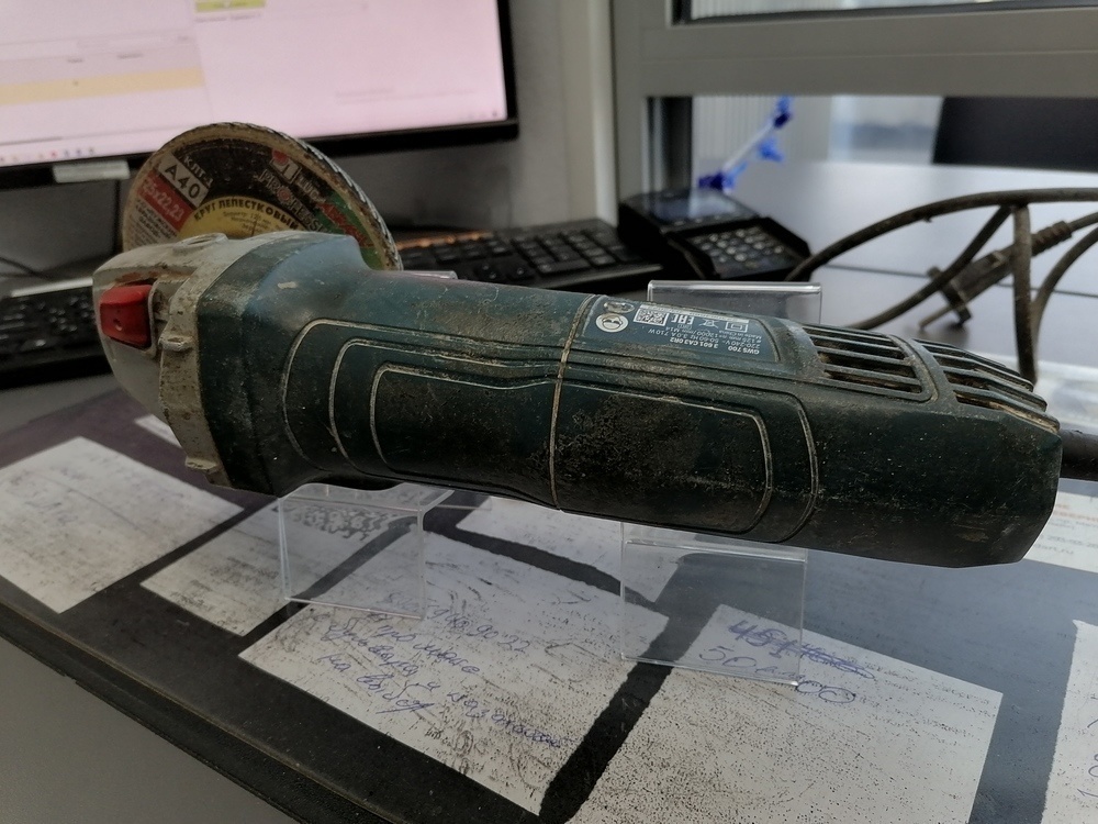 Угловая шлифмашина Bosch GWS 700
