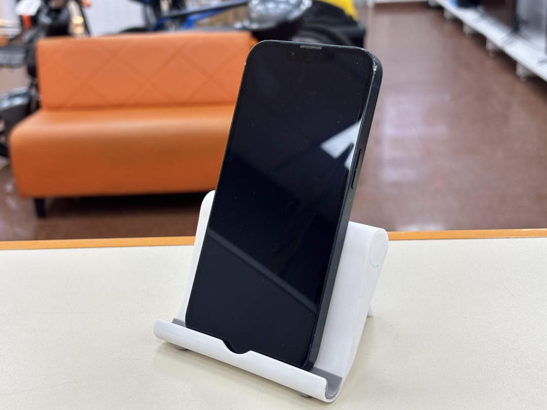 Смартфон Apple iPhone 13 128Gb