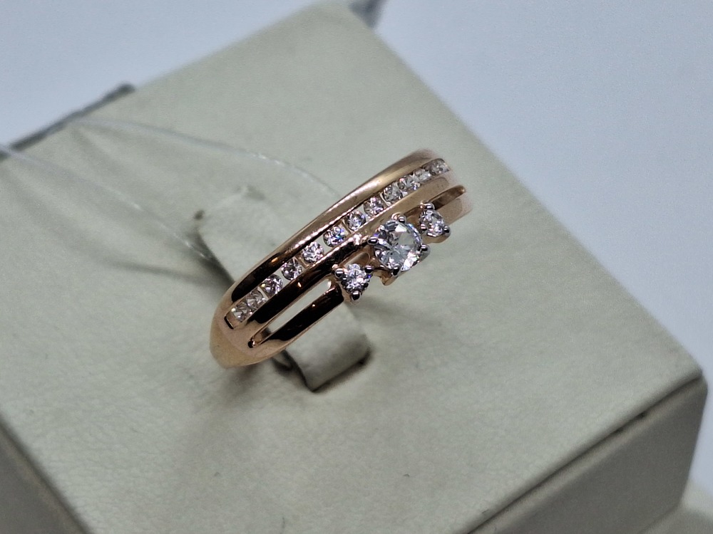 018703 КОЛЬЦО С КАМНЯМИ (Au 585)