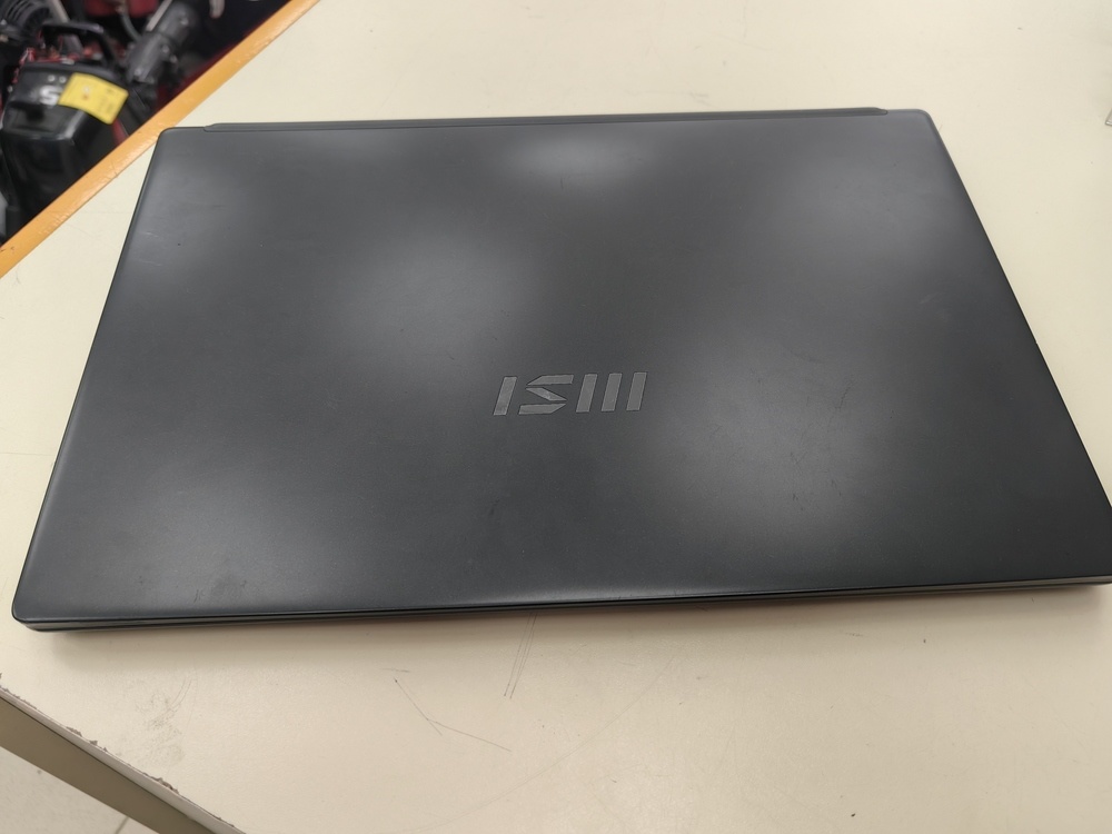 Ноутбук MSI; 5-5625u, AMD Radeon (TM) Graphics, 8 Гб, 256 Гб, Нет