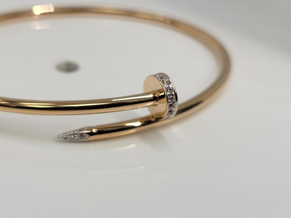 070029 БРАСЛЕТ ЖЕСТКИЙ с камнями (Au 585)