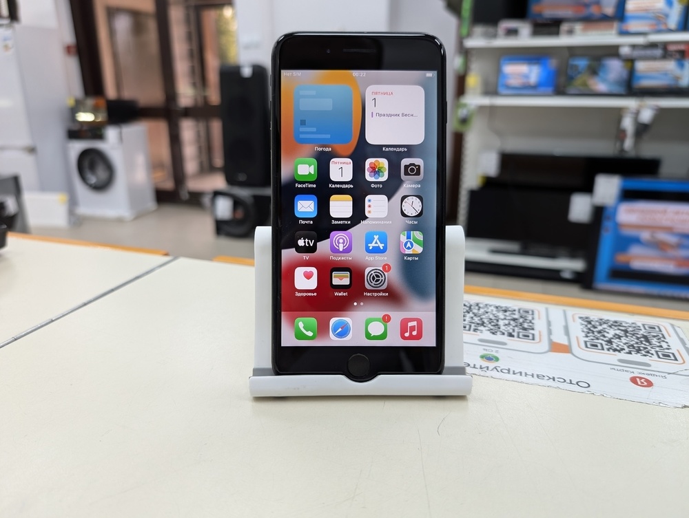Смартфон Apple iPhone 7 Plus 32Gb