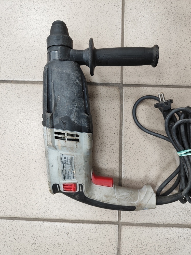 Перфоратор Ресанта П-28-800К