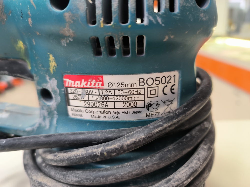 Шлифовальная машина Makita BO5021