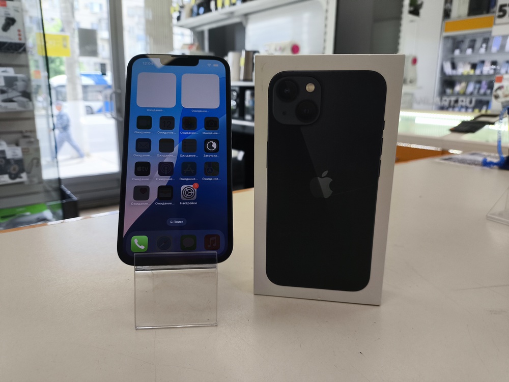 Смартфон Apple iPhone 13 128Gb