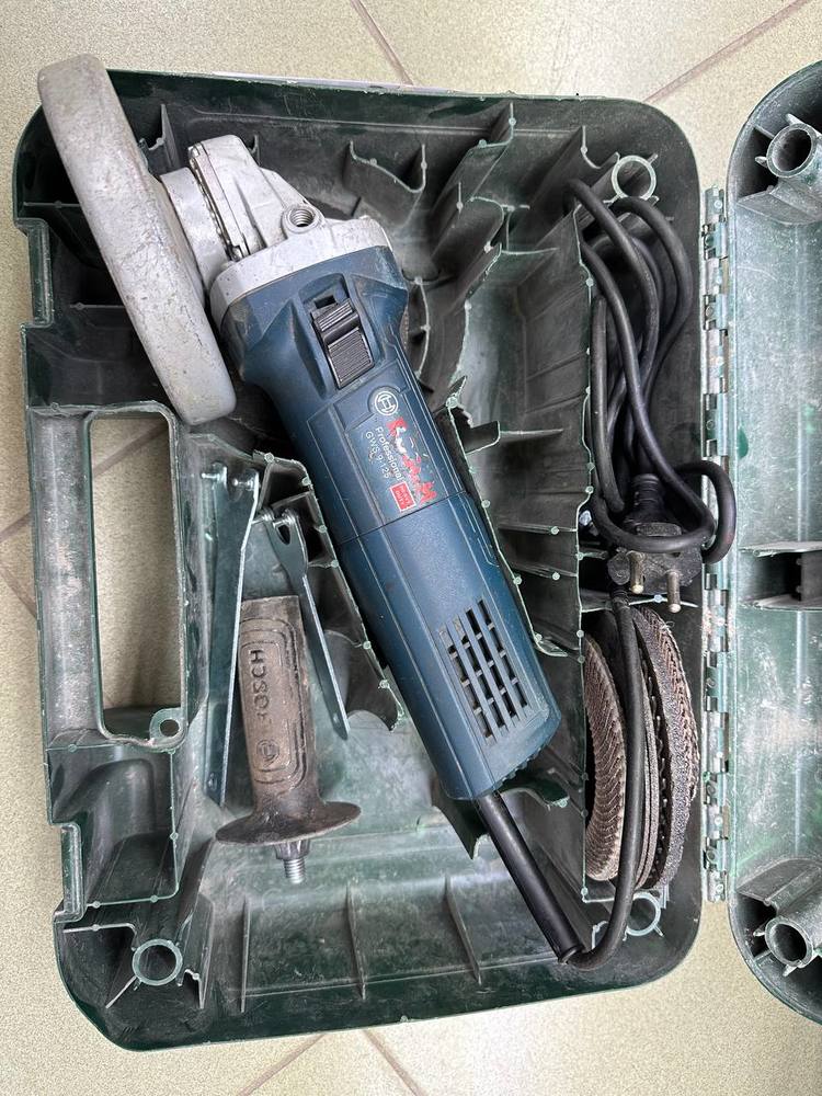 Угловая шлифмашина Bosch GWS 9-125 PROFESSIOHAL